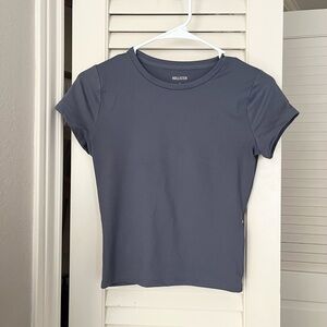 Hollister Women's Gray Blue Seamless Short Sleeve Baby Tee Size Small